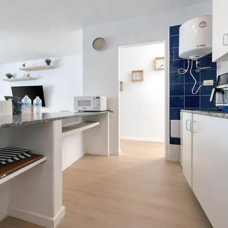 Zefiro - 500m To The By Lanzarote Hébergement de vacances *