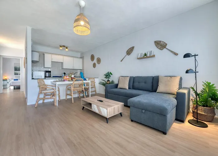 Zefiro - 500m To The By Lanzarote Hébergement de vacances