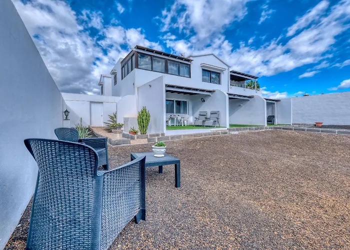 Zefiro - 500m To The By Lanzarote Hébergement de vacances *