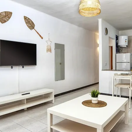 Zefiro - 500m To The By Lanzarote